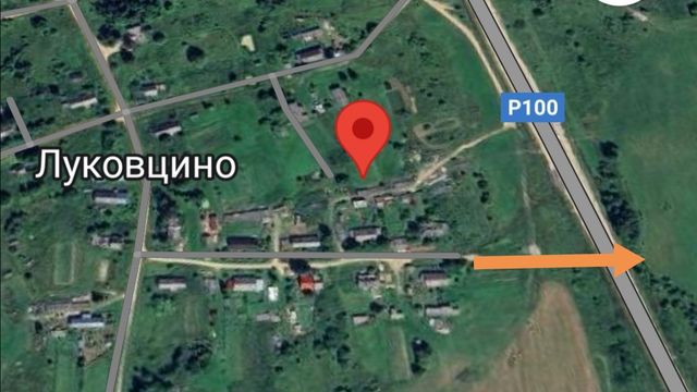 Дорога в деревне Луковцино второй выход на дорогу Р-100